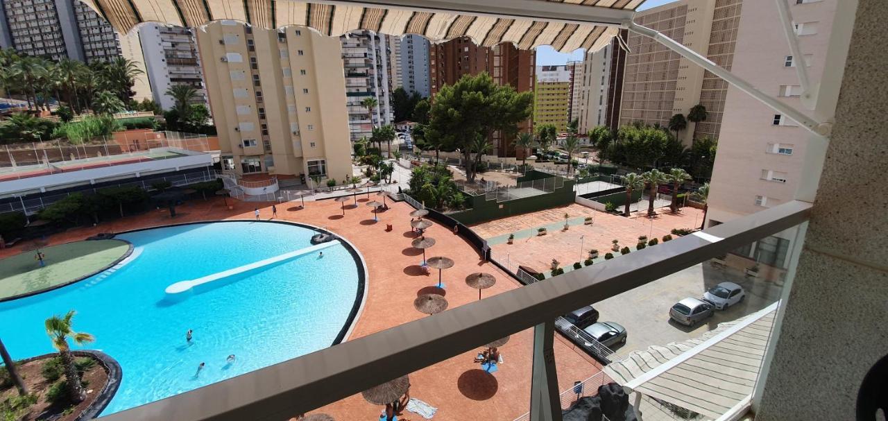 Ideal familias en urbanización de lujo a 600m de la playa Levante con Wifi, AC y Parking Benidorm Exterior foto