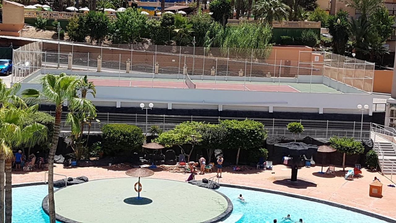 Ideal familias en urbanización de lujo a 600m de la playa Levante con Wifi, AC y Parking Benidorm Exterior foto