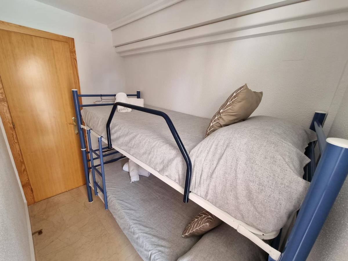 Ideal familias en urbanización de lujo a 600m de la playa Levante con Wifi, AC y Parking Benidorm Exterior foto